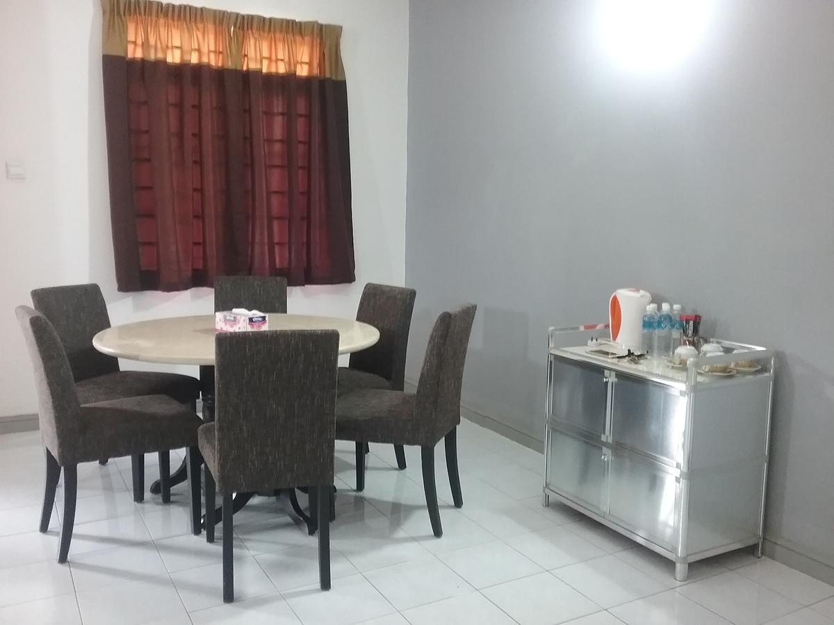 Anjung Homestay Sepang Exterior foto