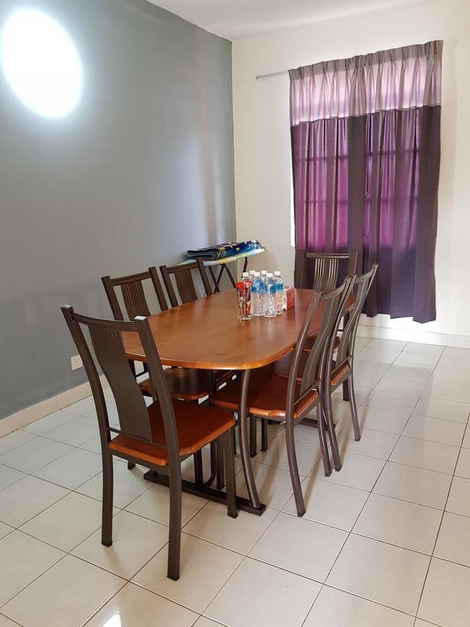Anjung Homestay Sepang Exterior foto